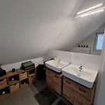 Lejlighed Charming Attic With Wi-fi & 4 Single Beds Bielefeld