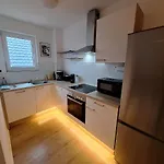 Lejlighed Charming Attic With Wi-fi & 4 Single Beds Bielefeld
