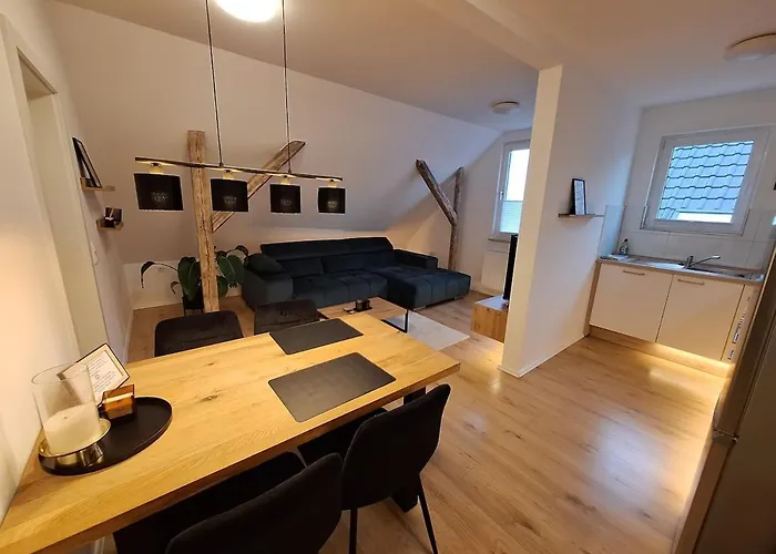 Charming Attic With Wi-fi & 4 Single Beds Appartement