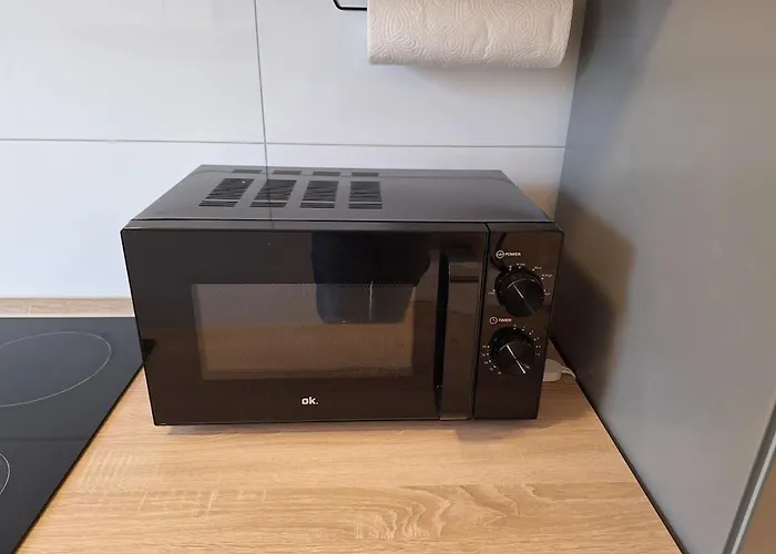 Charming Attic With Wi-fi & 4 Single Beds *