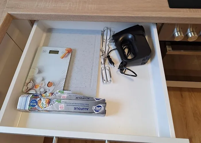 Charming Attic With Wi-fi & 4 Single Beds *